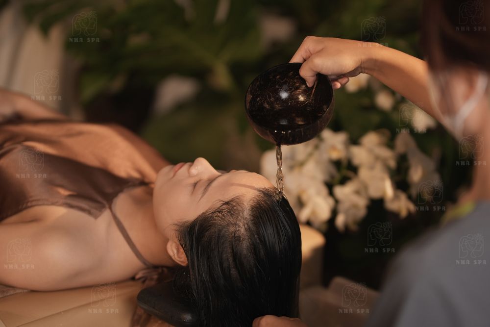 Gội đầu dưỡng sinh Ngải Cứu