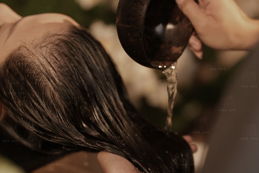 Gội đầu dưỡng sinh Ngải Cứu